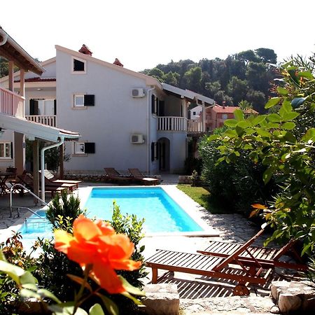 Villas Rab Palit Exterior foto