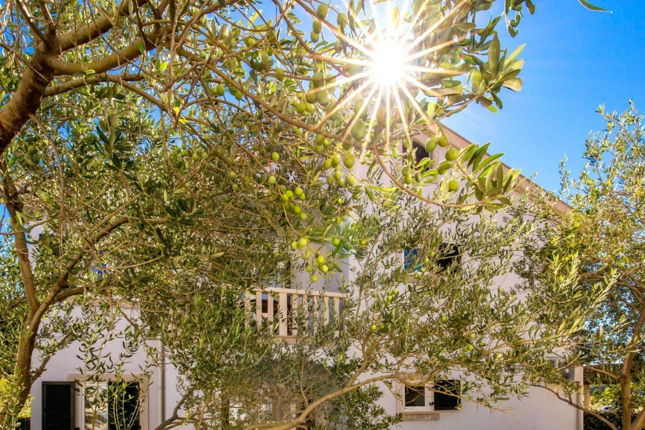 Villas Rab Palit Exterior foto