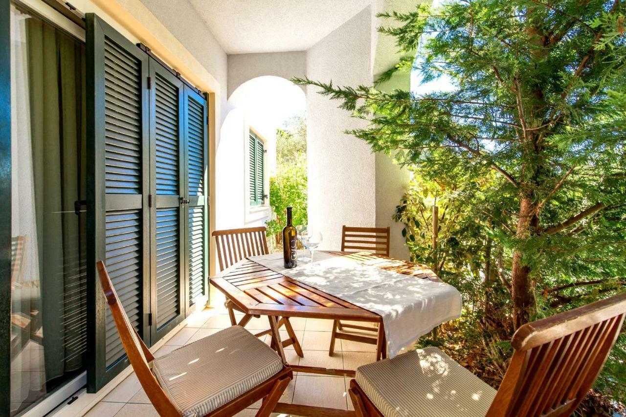 Villas Rab Palit Exterior foto